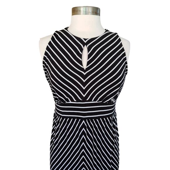 LOFT Black & White Chevron Stripe Maxi Dress Medium Maternity Sleeveless Jersey - Picture 2 of 8